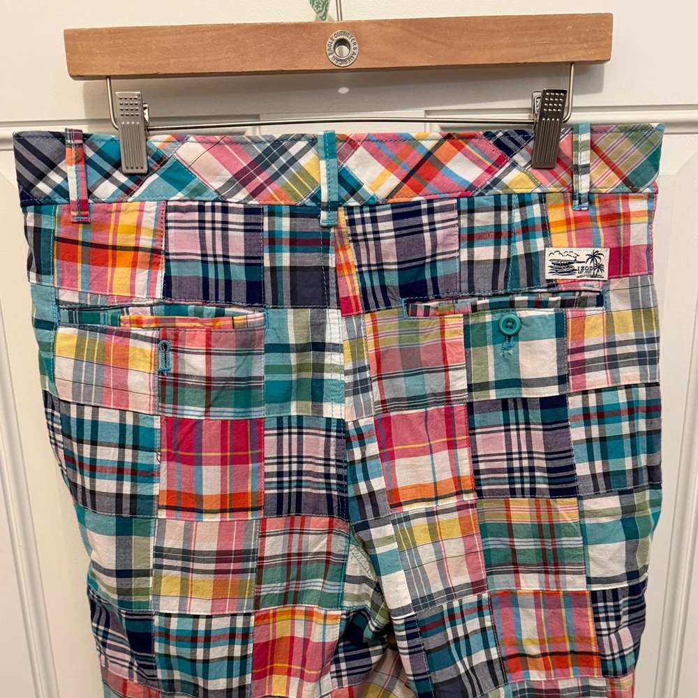 IZOD Saltwater Mens Patchwork Plaid Madras Shorts - Picture 2 of 3